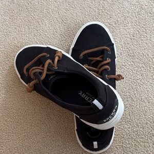 Womens Sperry Black Canvas shoes / only worn twice - size 8